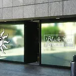 Victoria Royal Garden 公寓式酒店 3*
