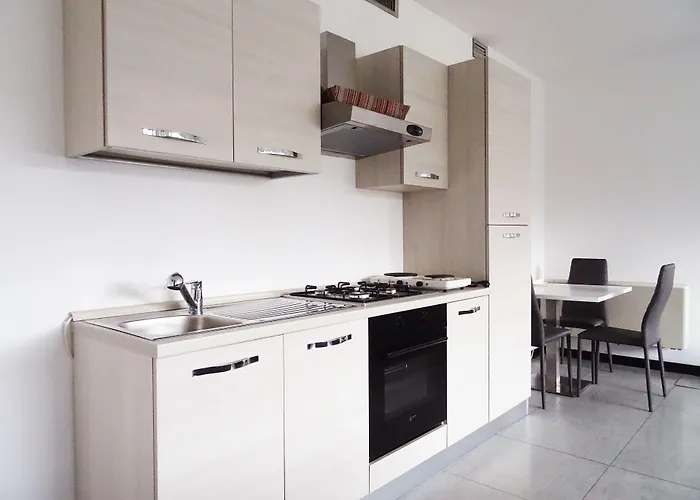 Victoria Royal Garden Апарт-отель Комо