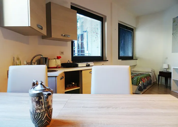 Victoria Royal Garden