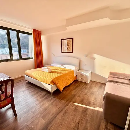 Victoria Royal Garden Como