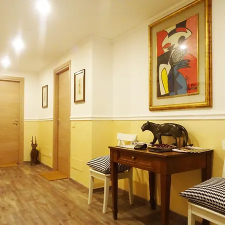 Victoria Royal Garden Aparthotel