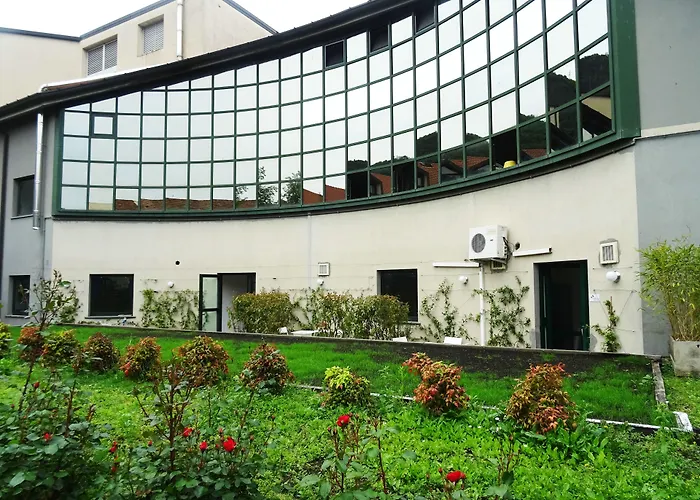 Ξενοδοχείο με διαμερίσματα Victoria Royal Garden 3*